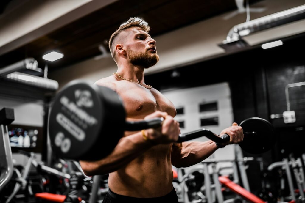 Compound vs isolation exercises: man working out