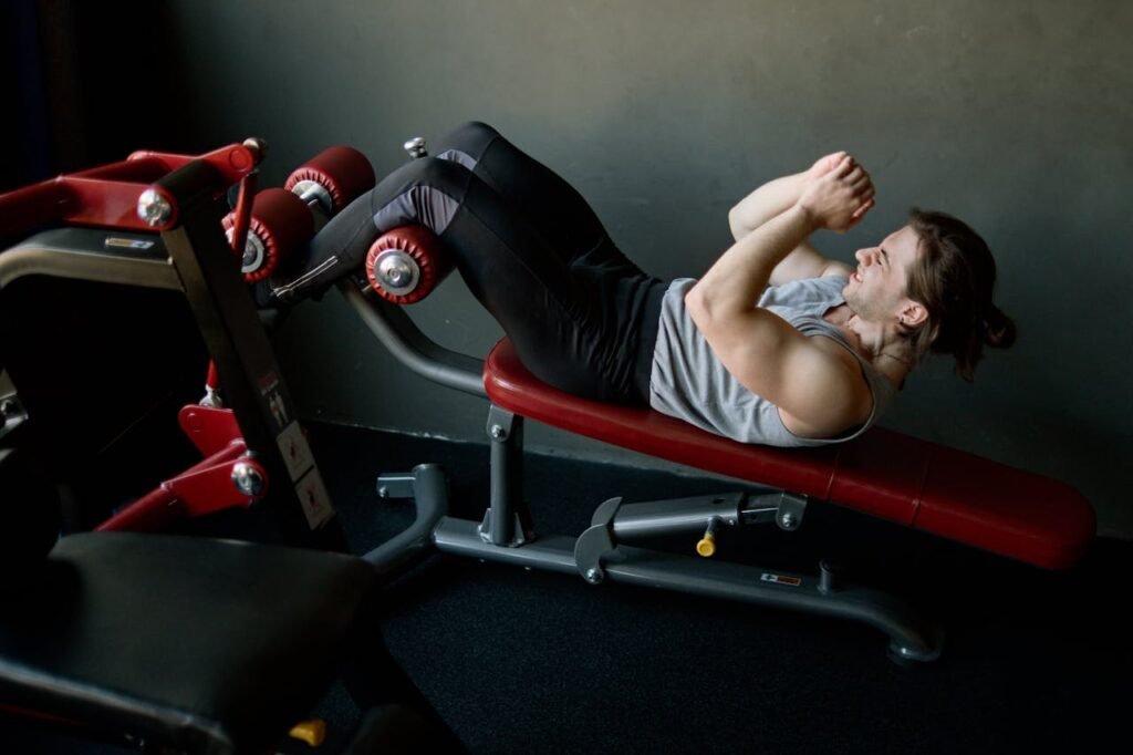 Ab workout equipment: sit up bench 