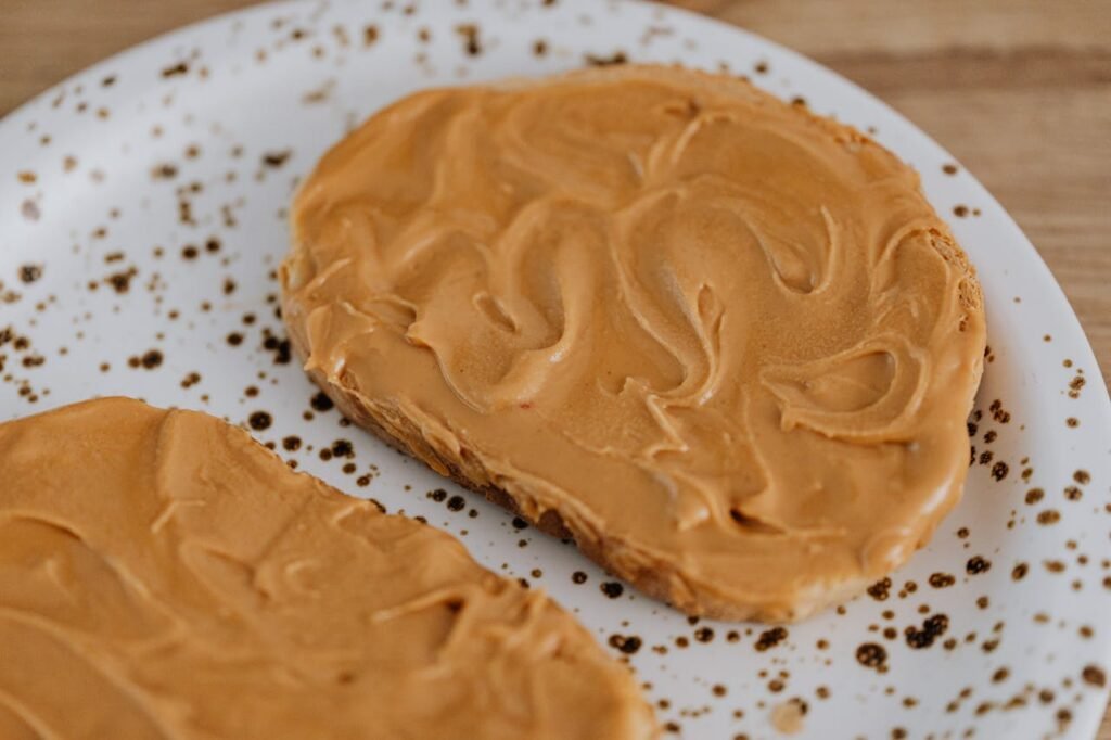 Natural pre workout: peanut butter bread 